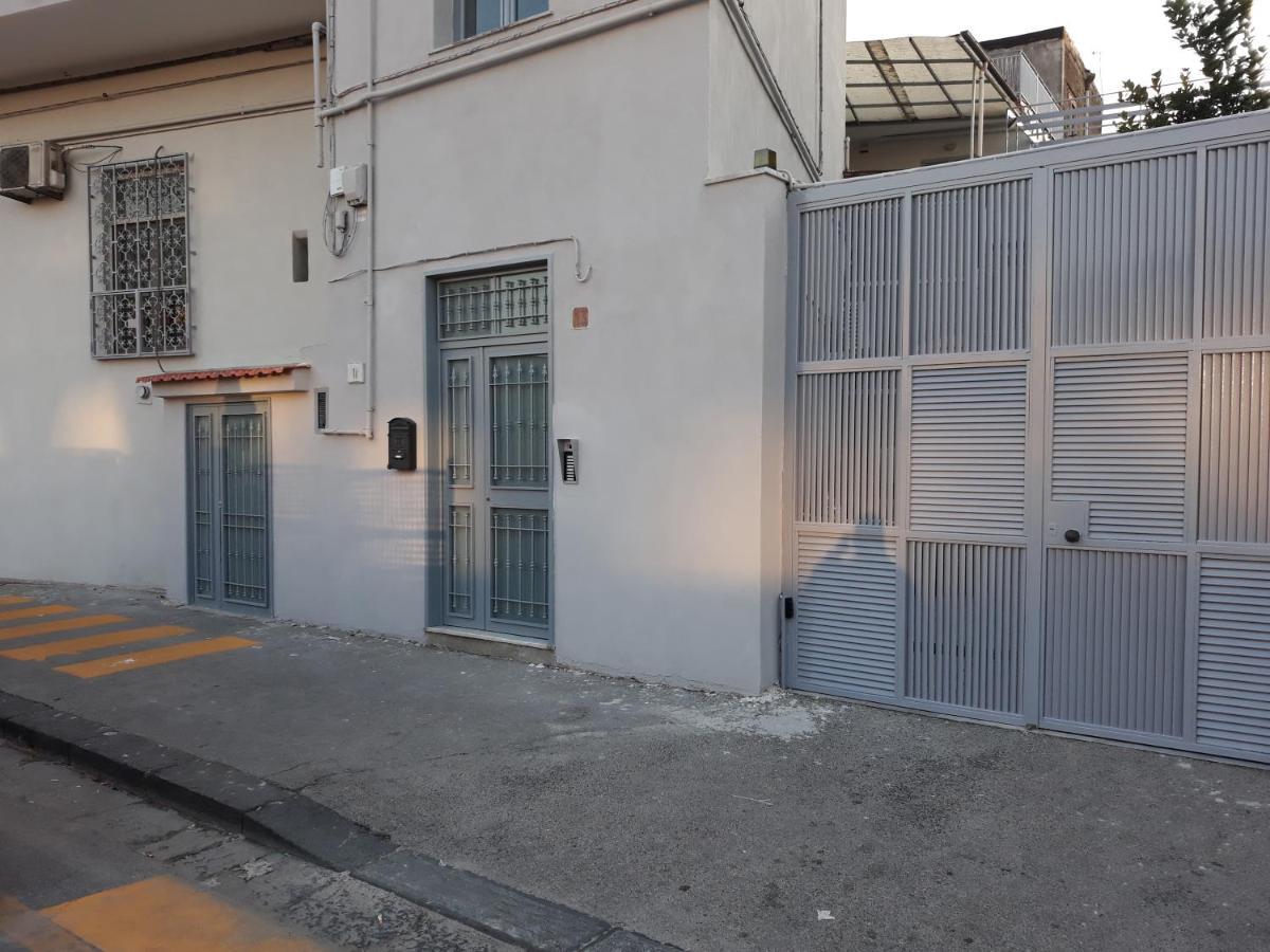 La Casetta Arancione Nell'Aeroporto Di Napoliアパートメント エクステリア 写真